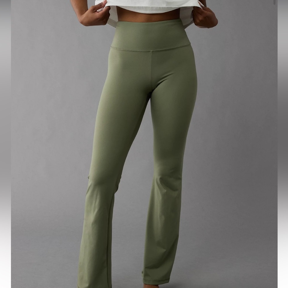 AE The Everything High-Waisted Flare Legging